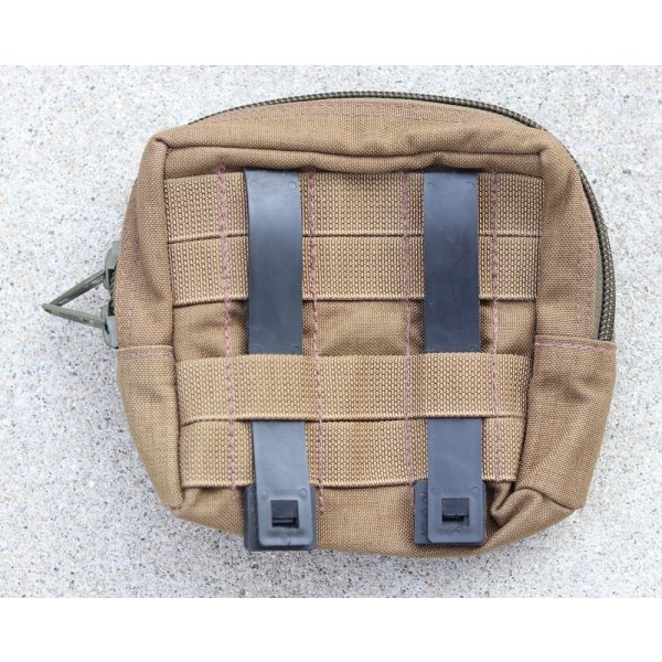 画像2: 米陸軍特殊部隊放出?エスタック ミディアムGPポーチCB(コヨーテブラウン) (2)