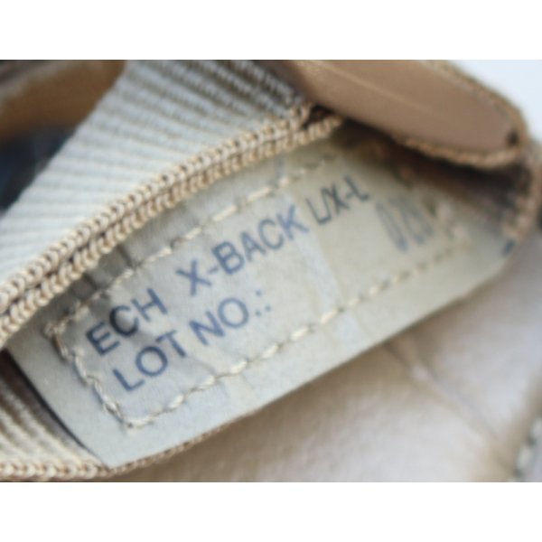 画像4: 米軍 米海兵隊ECH用チンストラップ ネジ付CB(コヨーテブラウン)新品 (4)