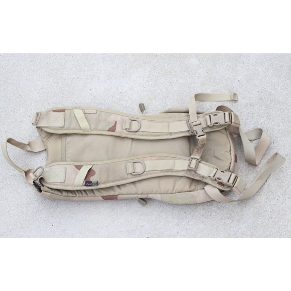 画像2: 米軍放出キャメルバックAMBUSHハイドレーションパック3Cデザート迷彩 最初期型? (2)