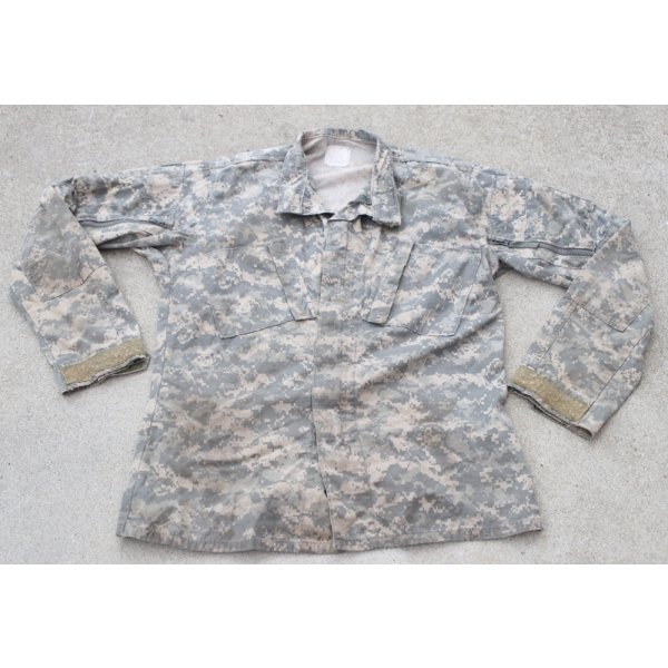 画像1: 米軍カスタムACUジャケットUCP迷彩(ACU迷彩)MEDIUM-LONG (1)