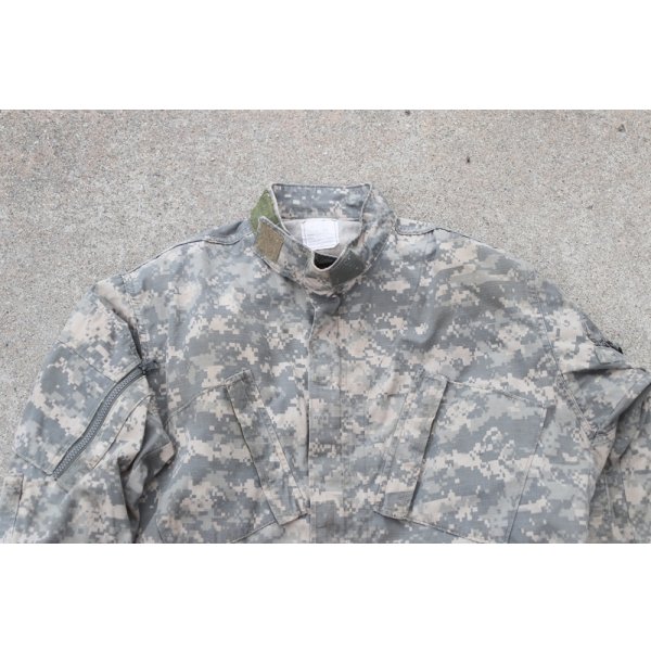 画像5: 米軍カスタムACUジャケットUCP迷彩(ACU迷彩)MEDIUM-LONG (5)