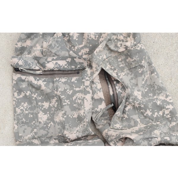 画像4: 米軍 米陸軍 航空部隊用ACU(A2CU)パンツUCP迷彩MEDIUM-REGULAR黒ジッパータイプ (4)
