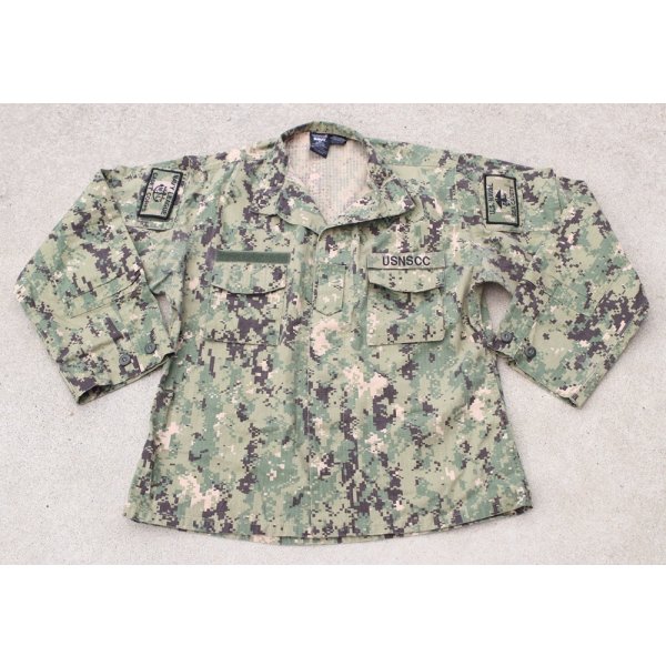 画像1: トルーパー士官候補生用NWU TYPE3(AOR2)ジャケットMEDIUM USNSCC使用品 (1)