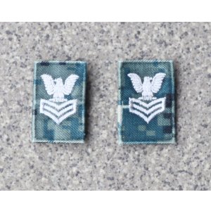 画像: 米軍 米海軍NWUタイプ1用二等海曹階級章2枚セット