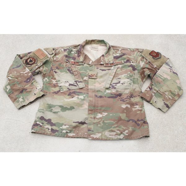 画像1: 米軍ACUジャケットOCPスコーピオンW2迷彩MEDIUM-SHORT第380遠征部隊支援部隊フルパッチ品 (1)