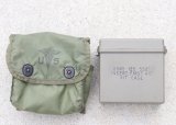 画像: 米軍ベトナム戦争LC-1型ファーストエイドポーチ 専用ケース付