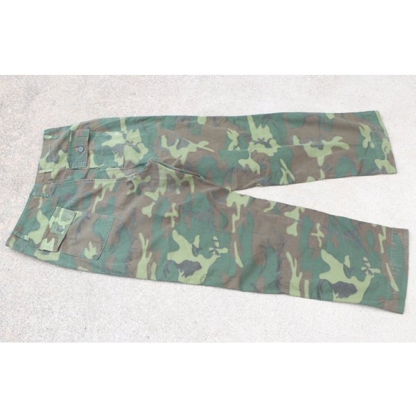 画像2: 米軍・南ベトナム軍M59パンツERDLグリーンリーフ迷彩 (2)