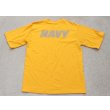 画像2: 米軍 米海軍トレーニングTシャツ黄SMALL (2)