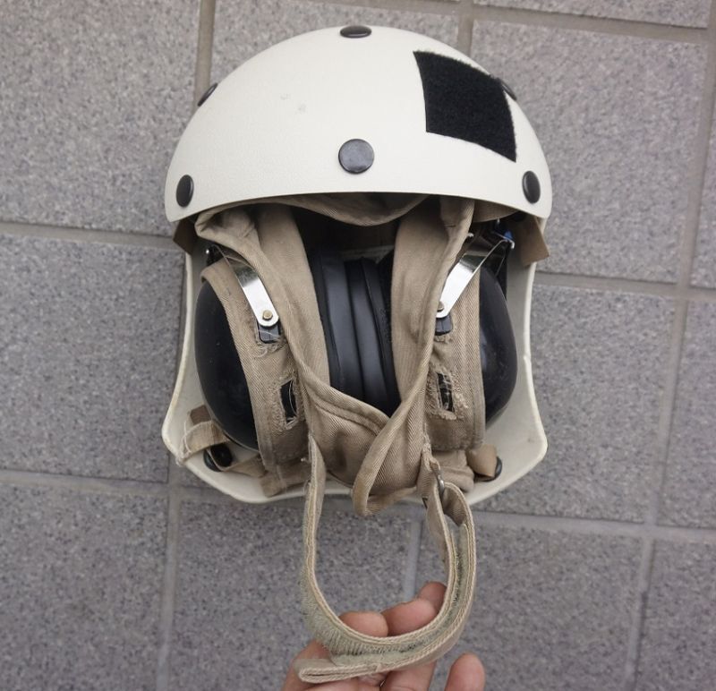 米軍 米海軍デッキクルーヘルメット白7 1/2 - ミリタリーサープラス