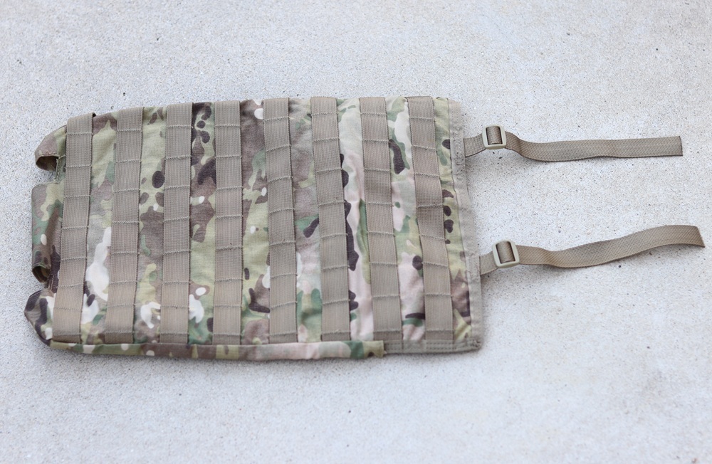 LBT-6179Cアリスパックフレーム用MOLLEパネルMULTICAM迷彩 新品